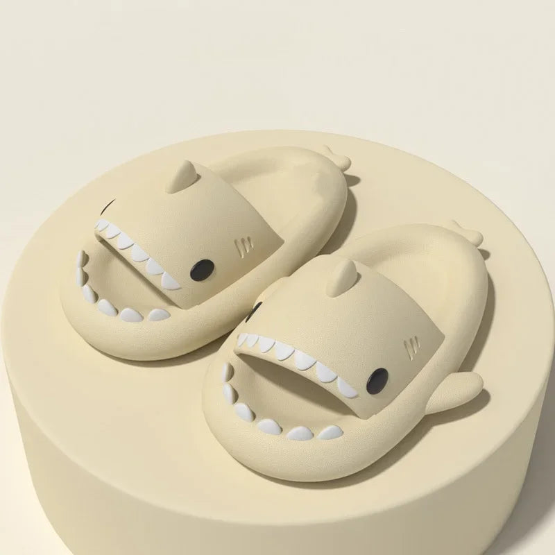 2024 Fashion Couple Shark Slippers Women Home Bedroom Comfortable Slides Men Cool Beach Funny Sandals Couple Non-slip Flat Shoes