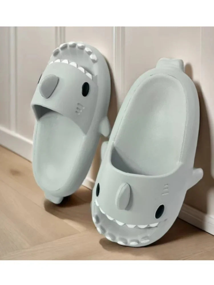 2024 Fashion Couple Shark Slippers Women Home Bedroom Comfortable Slides Men Cool Beach Funny Sandals Couple Non-slip Flat Shoes